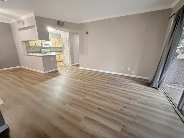 $325,000 | 701 Gibson Drive, Unit 1712, Roseville, CA 95678