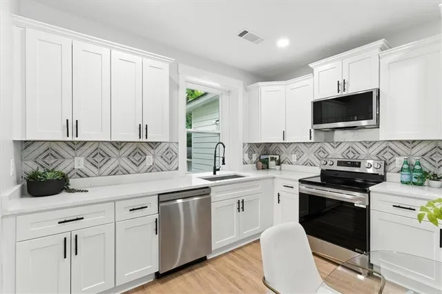 $2,000 | 1441 Ezra Church Drive Northwest, Atlanta, GA 30314