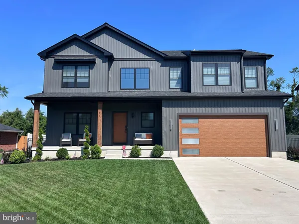 $730,000 | 17 Bishop Avenue, Berlin, NJ 08009