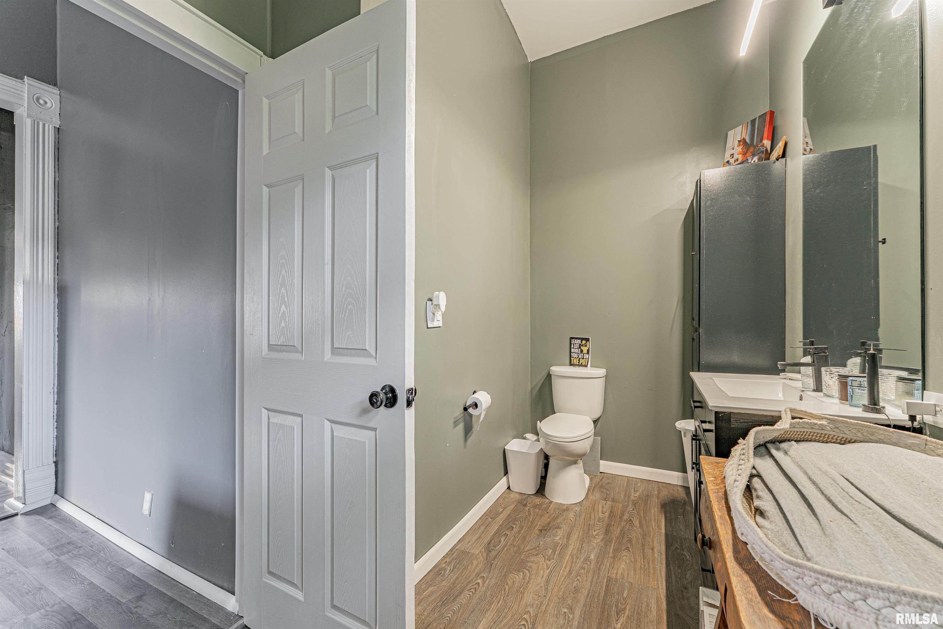 2136 950th Street Chestnut, IL 62518 - Photo 17 of 31