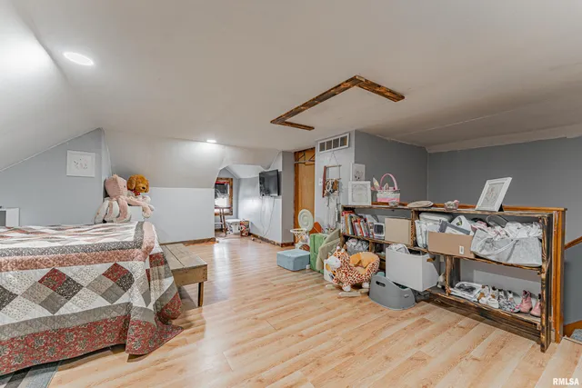 $139,000 | 2136 950th Street, Chestnut, IL 62518