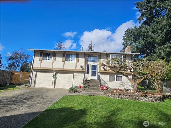 $465,000 | 7846 Husky Court Southeast, Lacey, WA 98503