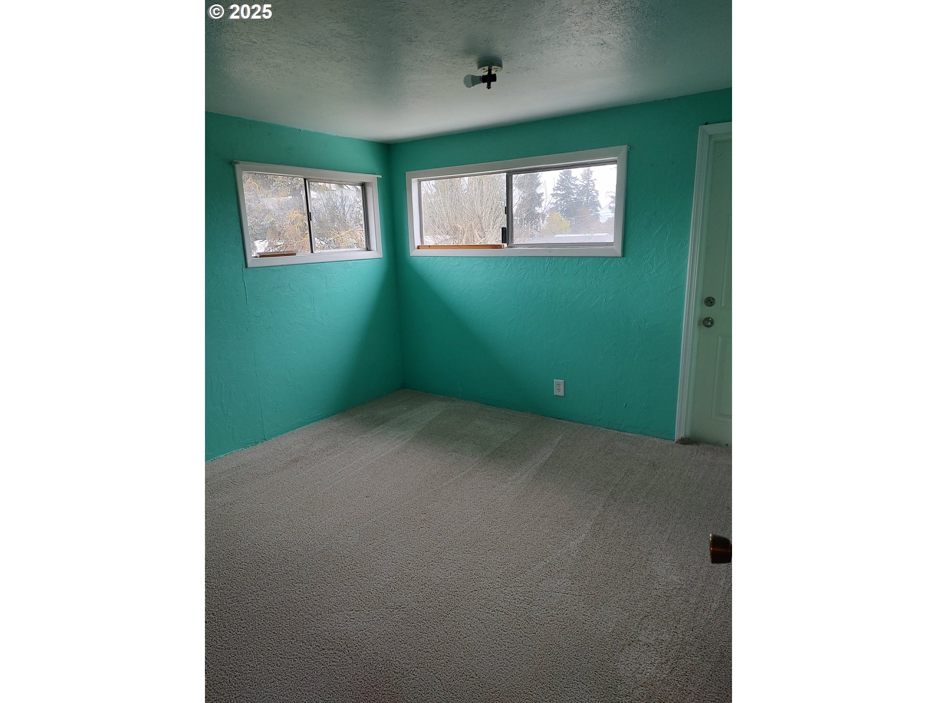 2188 North Danebo Avenue Eugene, OR 97402 - Photo 8 of 11