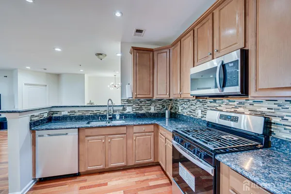 $499,000 | 2822 Edward Stec Boulevard, Edison, NJ 08837