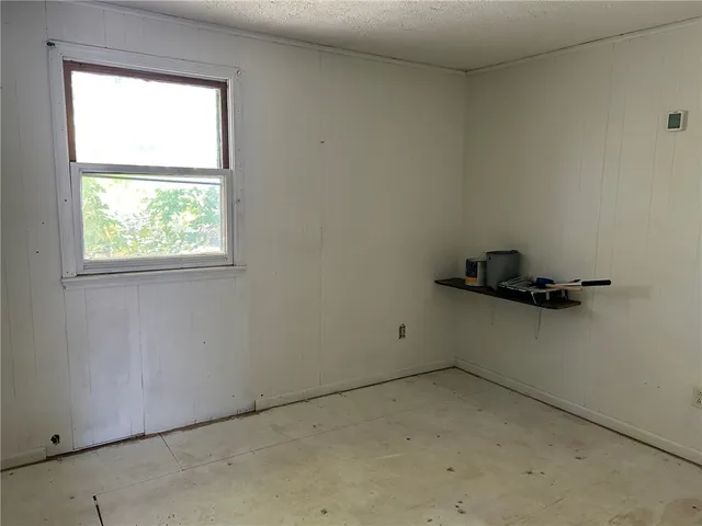 $150,000 | 2555 State Route 104, Ontario, NY 14519