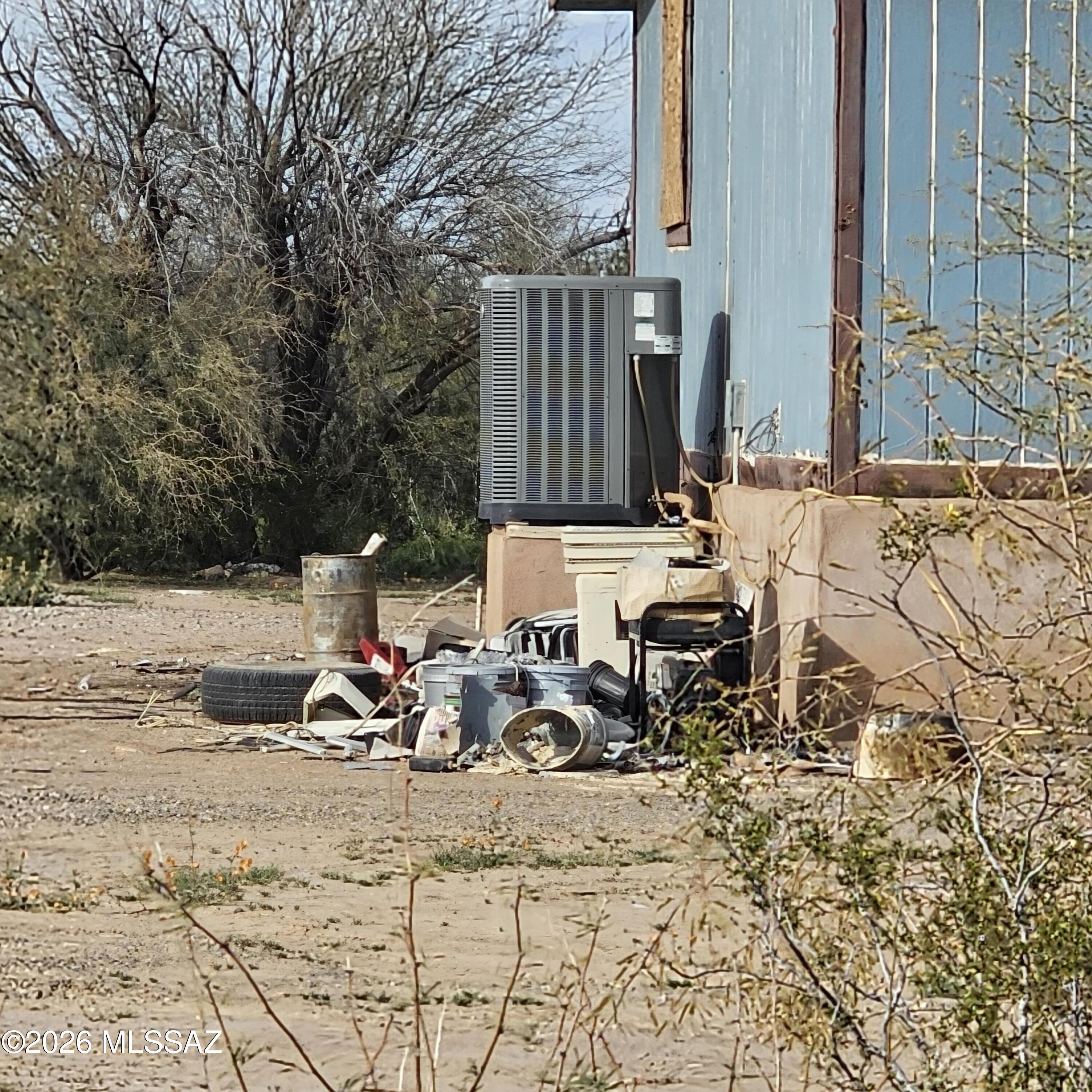 14020 West Park Road Tucson, AZ 85735 - Photo 16 of 18 a view of outdoor space with seating area