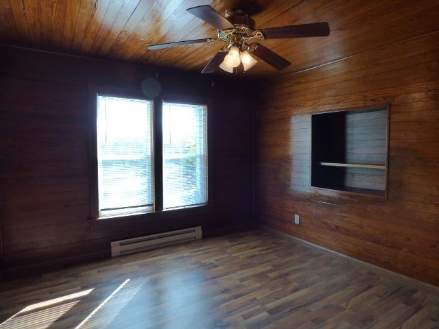 423 Portland Avenue Beloit, WI 53511 - Photo 36 of 44