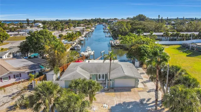 $11,679 | 4315 Royal Palm Drive, Bradenton, FL 34210