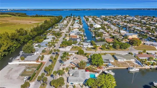 $11,679 | 4315 Royal Palm Drive, Bradenton, FL 34210