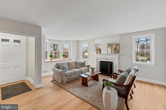 $325,000 | 308 Greenlow Road, Catonsville, MD 21228