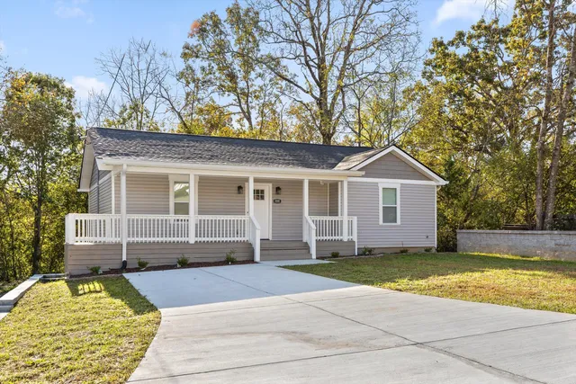 $349,500 | 338 Sweetland Drive, Chattanooga, TN 37415