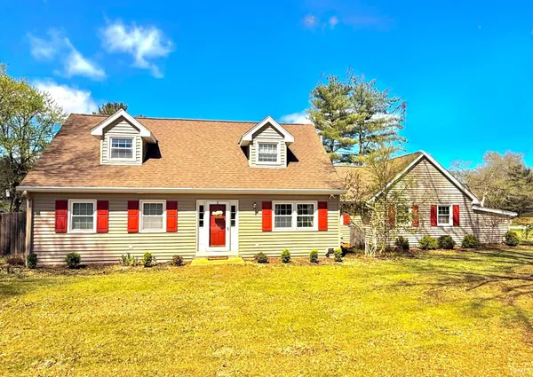 $655,000 | 814 South Meadowbrook Drive, Bloomington, IN 47401