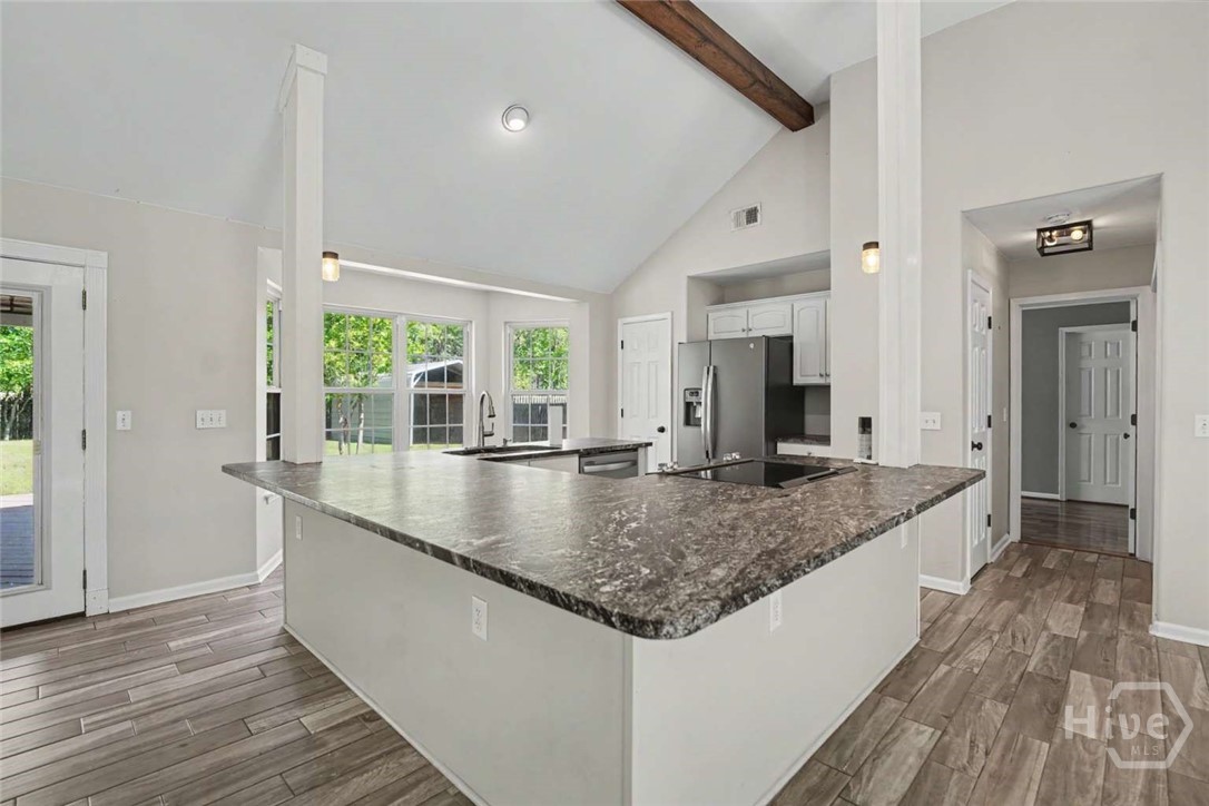 Gallery Image 6