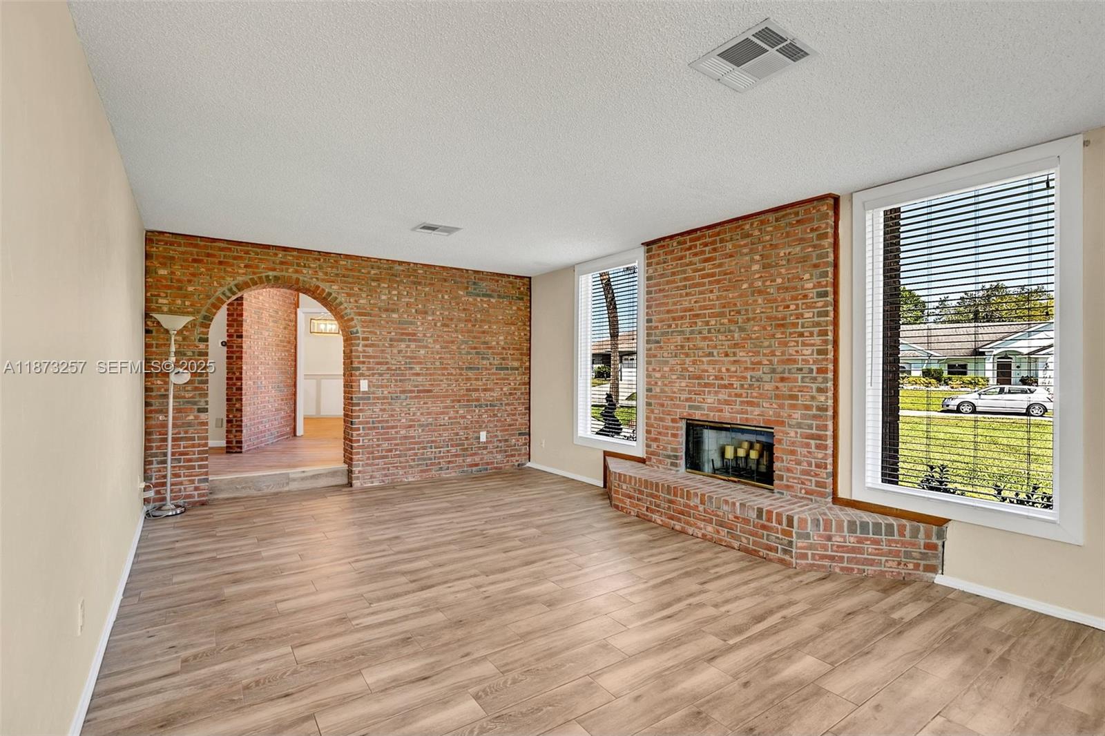 1785 Lisa Lane, Unit 1785 Kissimmee, FL 34744 - Photo 7 of 17 Gallery Image 7
