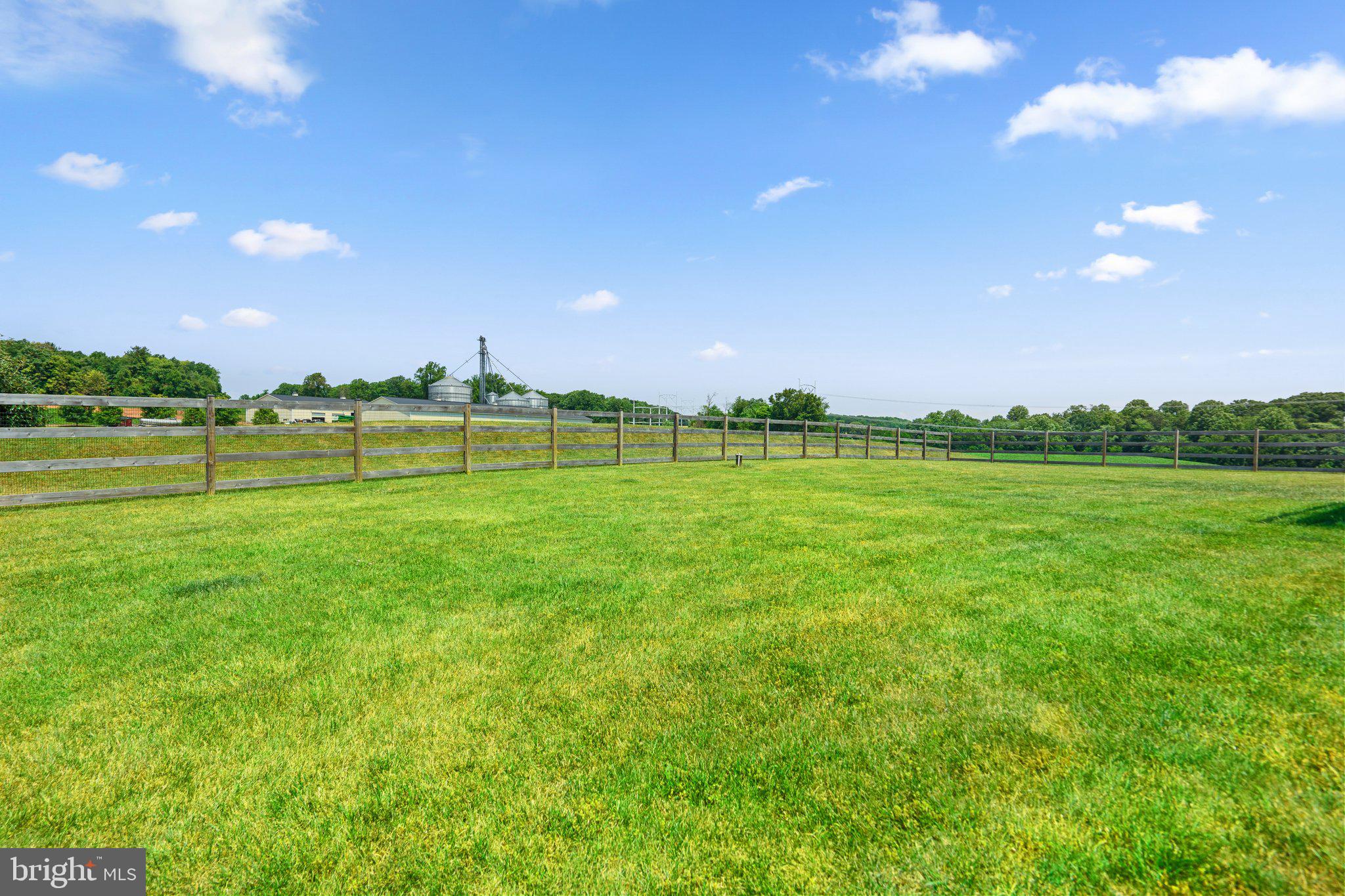 7251 Annapolis Rock Road Gaithersburg, MD 20882 - Photo 71 of 78 a view of a golf course with a big yard