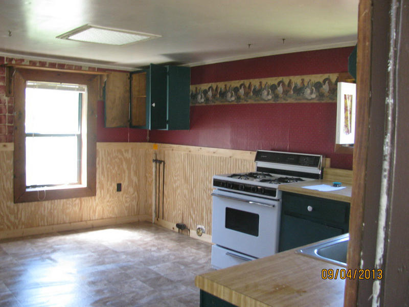343 Newtown Road Buchanan, VA 24066 - Photo 6 of 10 KITCHEN