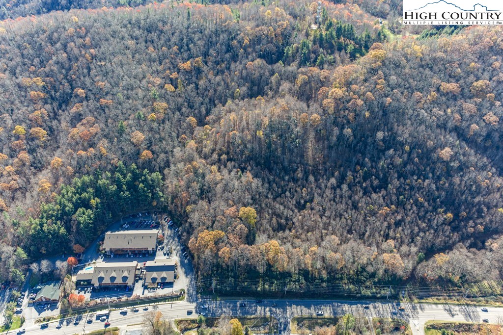 105 Highway Boone Nc 28607 Boone, NC 28607 - Photo 16 of 19