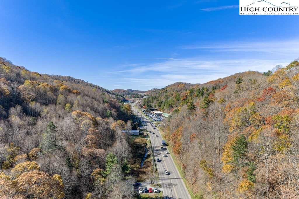 105 Highway Boone Nc 28607 Boone, NC 28607 - Photo 9 of 19 a view of a sky from balcony