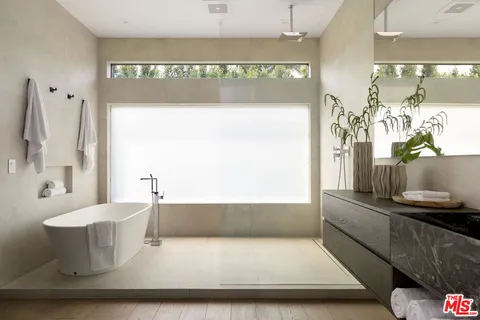 $4,725,000 | 2419 El Contento Drive, Los Angeles, CA 90068