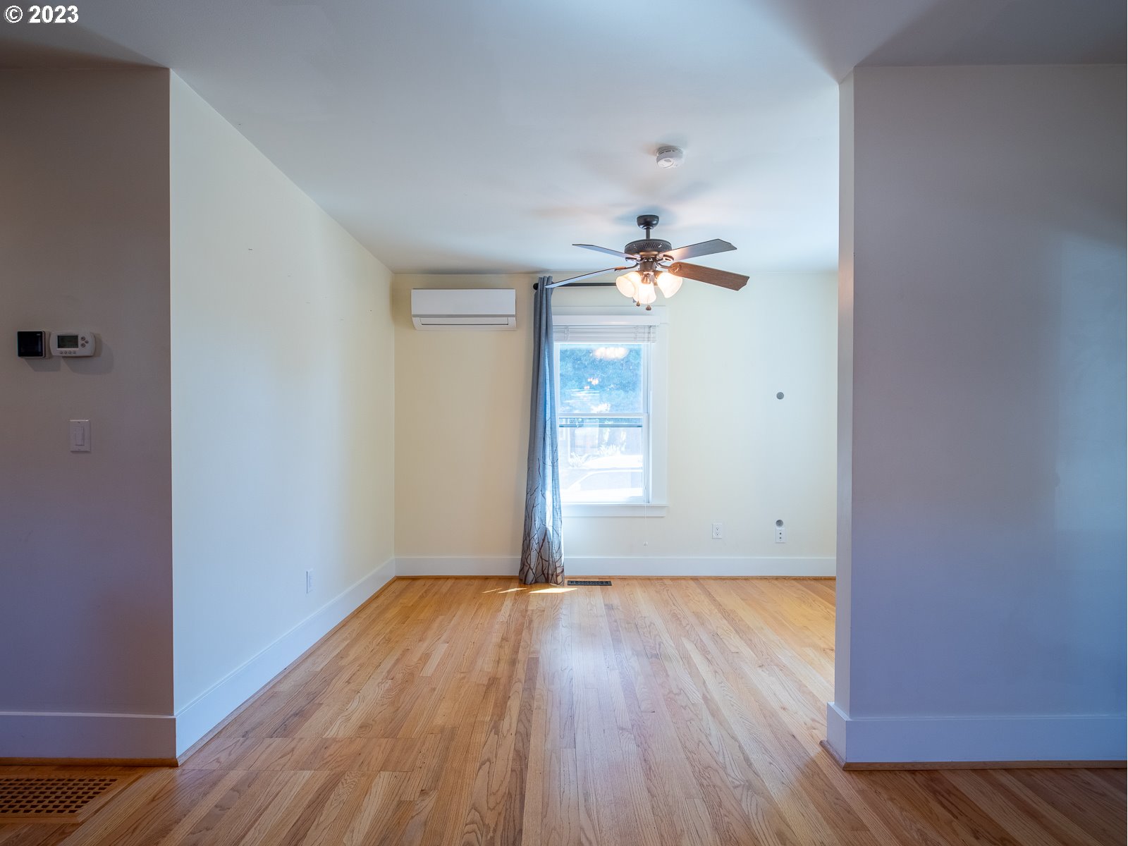 903 North Winchell Street Portland, OR 97217 - Photo 18 of 34 a view of empty room with wooden floor