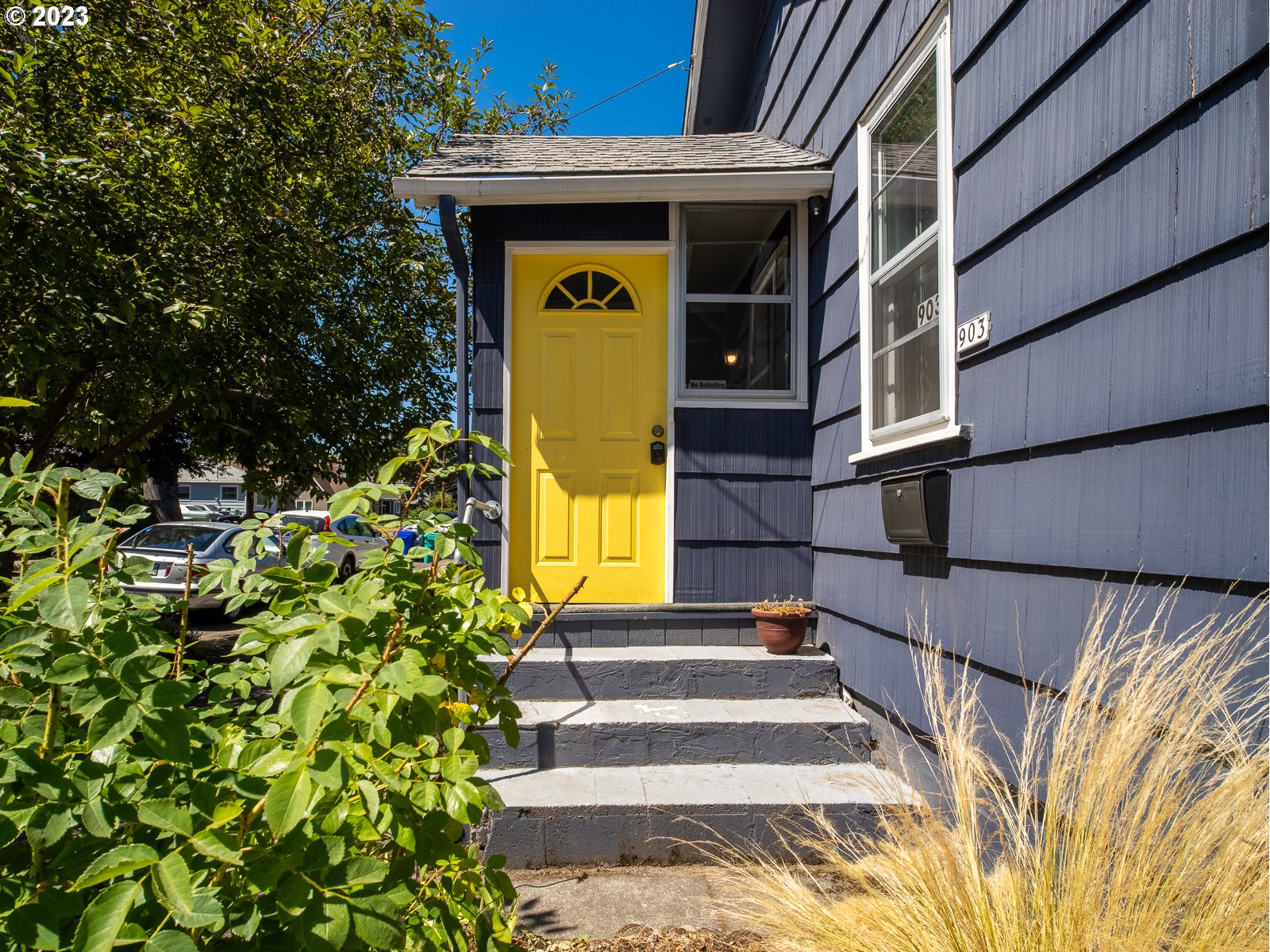 903 North Winchell Street Portland, OR 97217 - Photo 2 of 34 a view of entryway front of house
