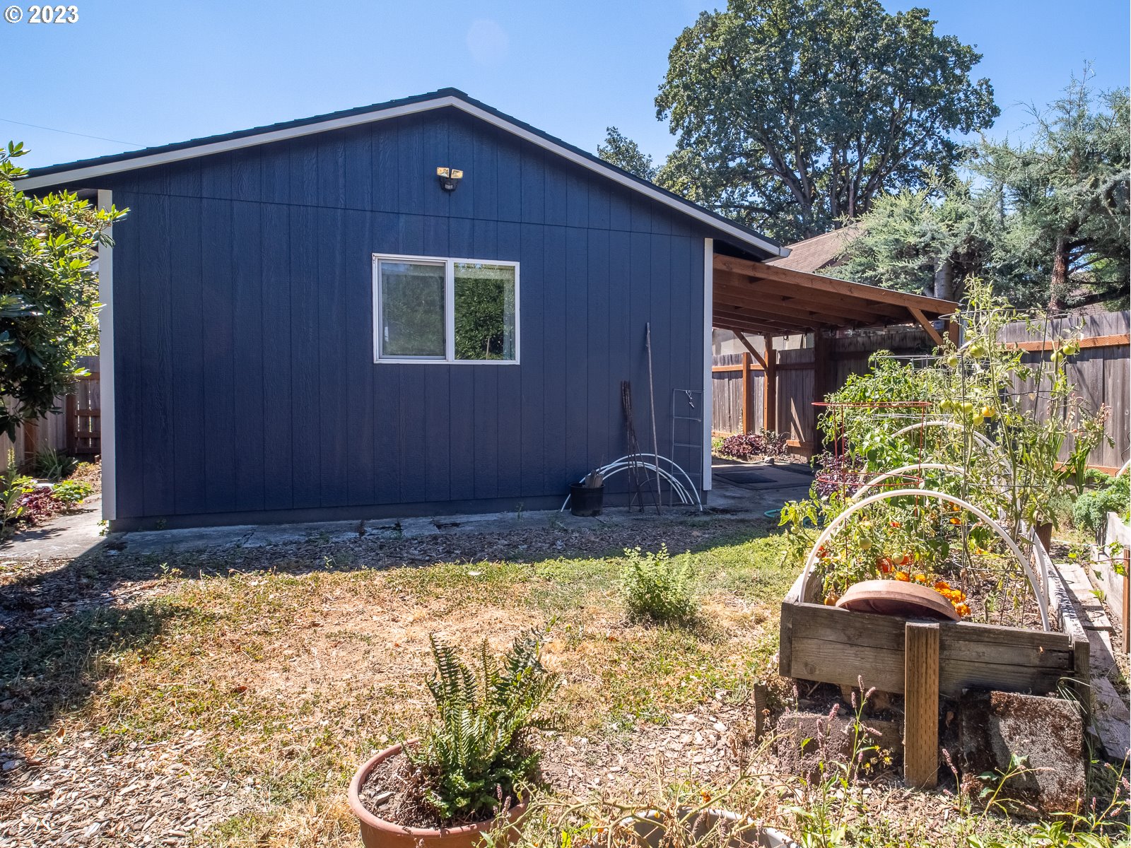 903 North Winchell Street Portland, OR 97217 - Photo 34 of 34 a house with swimming pool in front of it