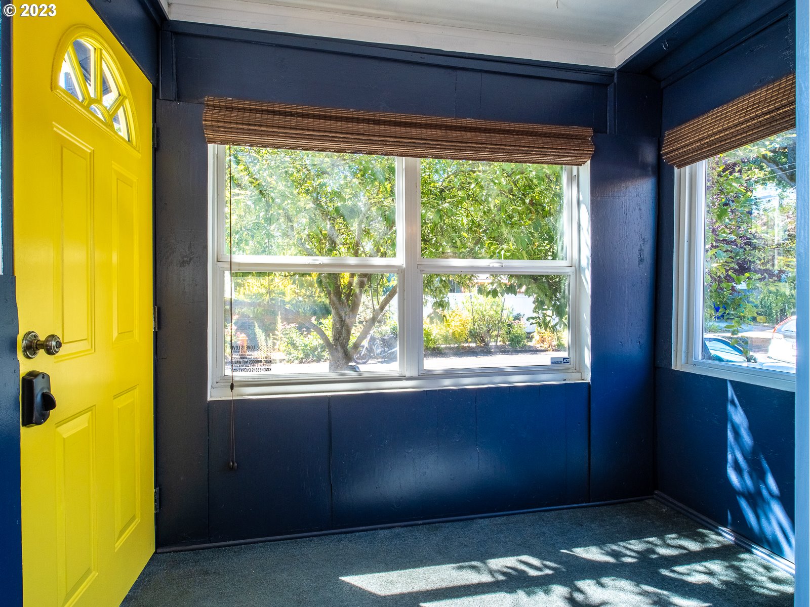 903 North Winchell Street Portland, OR 97217 - Photo 6 of 34 a view of an empty room with a window