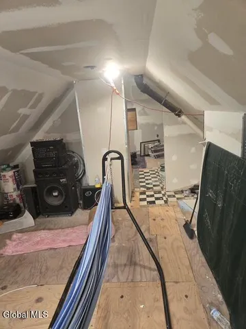 $260,000 | 27 Linden Street, Schenectady, NY 12304