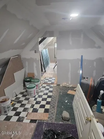 $260,000 | 27 Linden Street, Schenectady, NY 12304