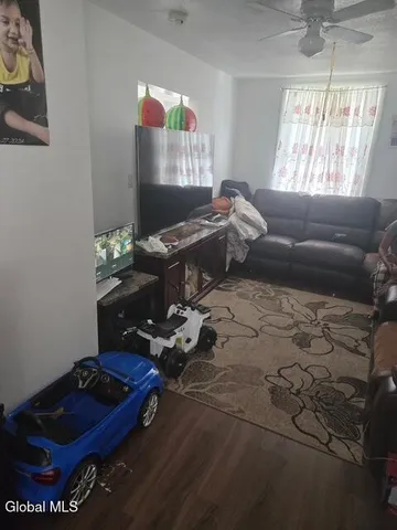 $260,000 | 27 Linden Street, Schenectady, NY 12304