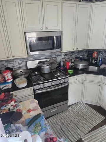 $260,000 | 27 Linden Street, Schenectady, NY 12304