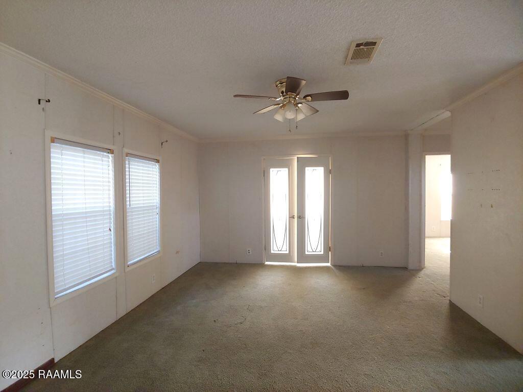3686 Prairie Ronde Highway Opelousas, LA 70570 - Photo 4 of 24 4 Living Room