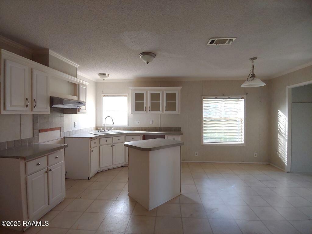 3686 Prairie Ronde Highway Opelousas, LA 70570 - Photo 7 of 24 7 Kitchen-Dining Area