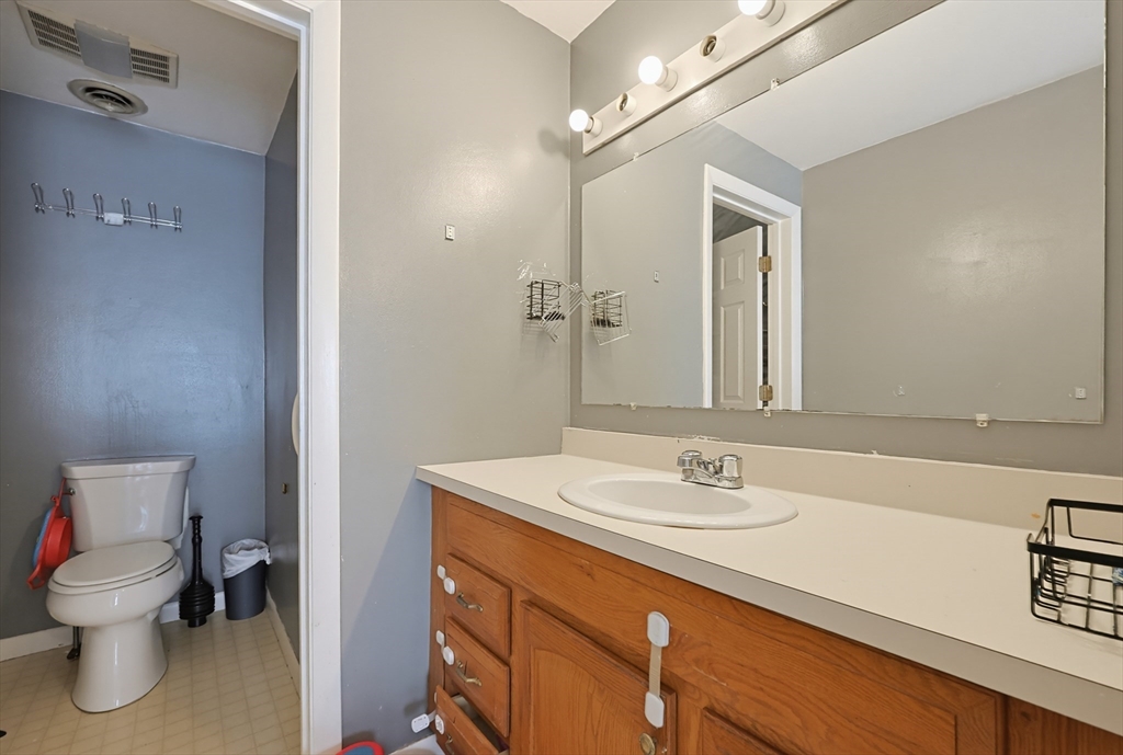 75 Warren Street West, Unit 8 Raynham, MA 02767 - Photo 29 of 30