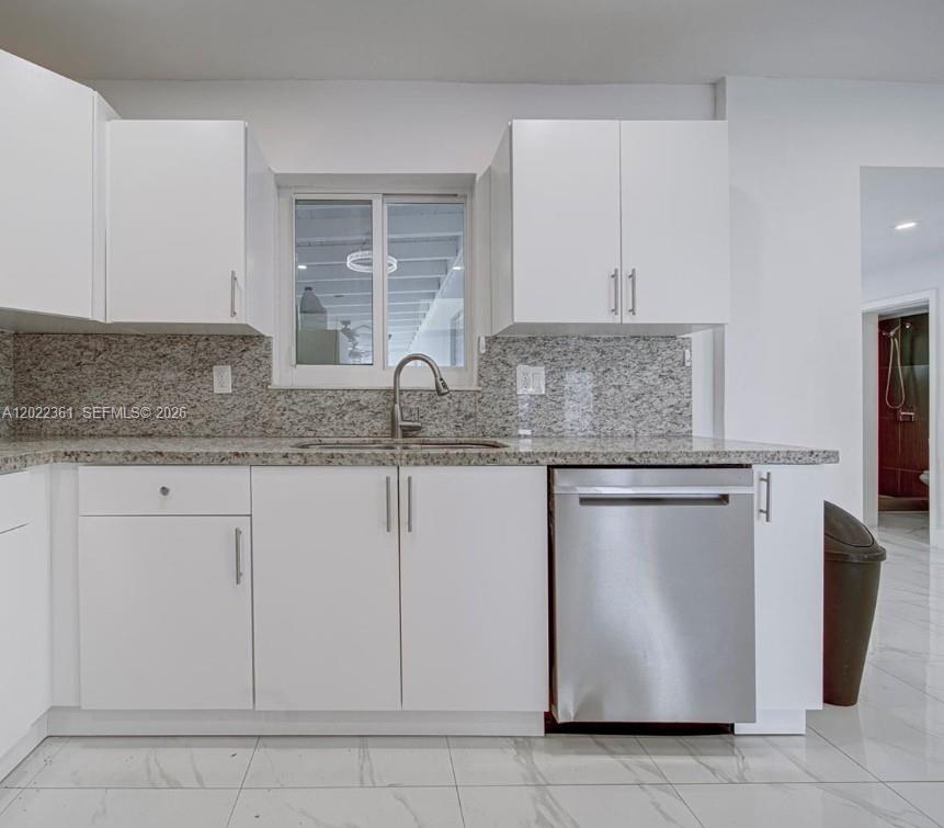 6561 Southwest 30th Street Miami, FL 33155 - Photo 7 of 10