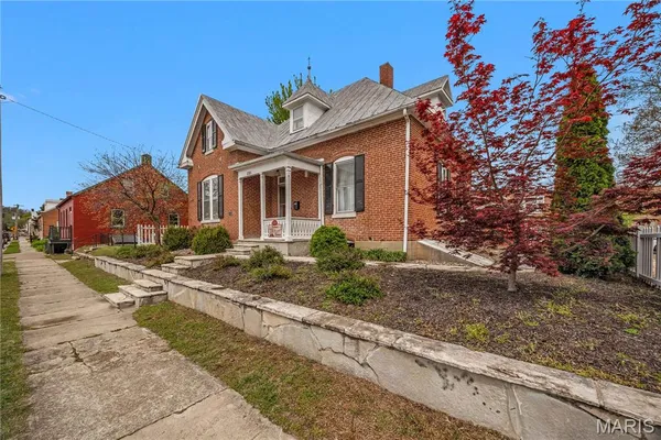 $439,000 | 121 East 5th Street, Hermann, MO 65041