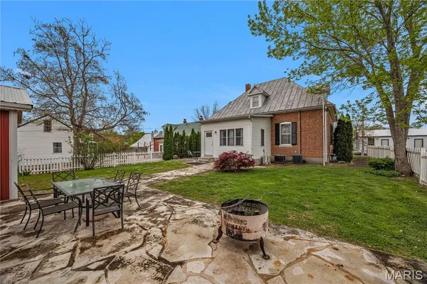 $439,000 | 121 East 5th Street, Hermann, MO 65041