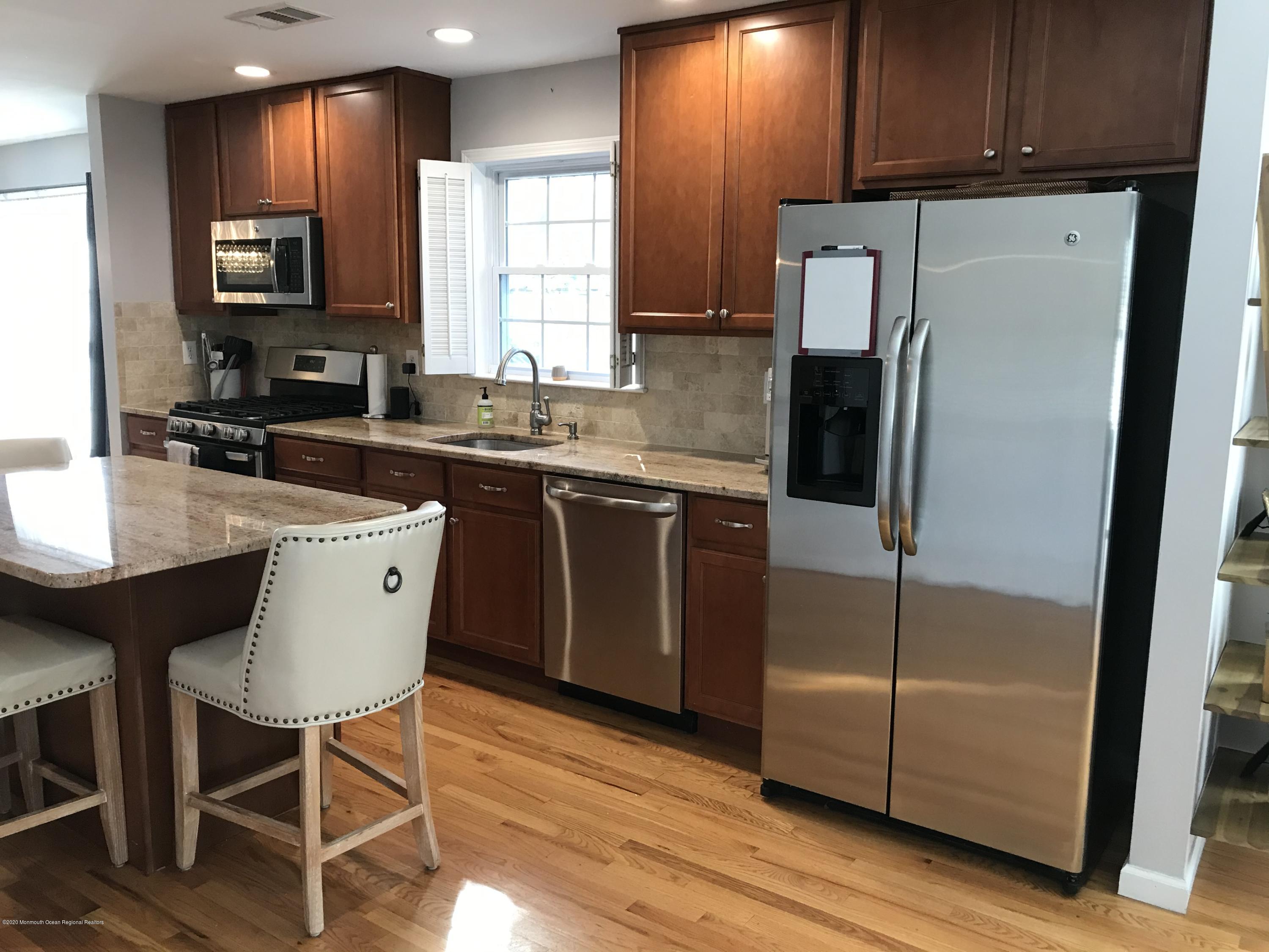 357 Jefferson Court Brick, NJ 08724 - Photo 5 of 38 E6C0F663-B5CA-41BF-B6D7-3086B86C71D2