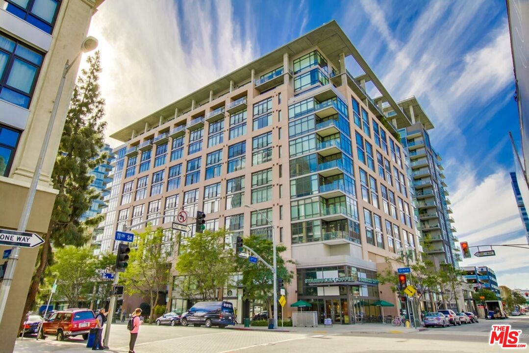 1111 South Grand Ave Unit 1014