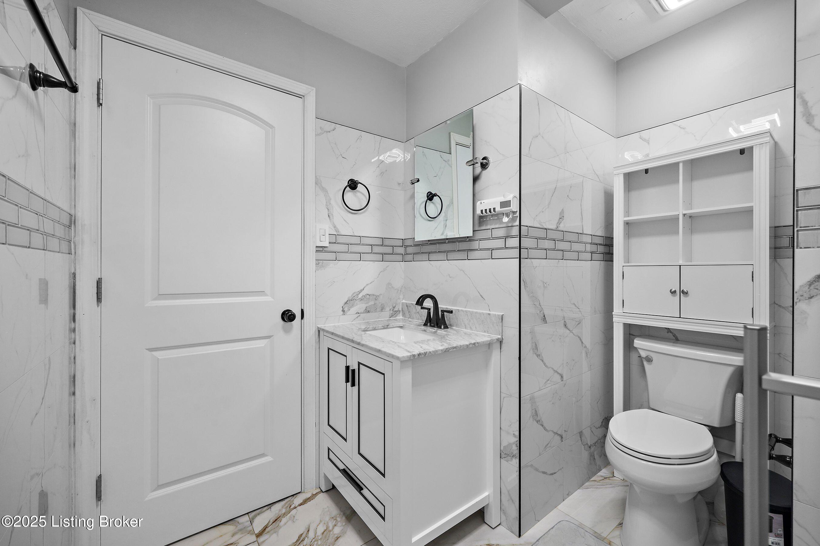 10907 Torrington Road Louisville, KY 40272 - Photo 18 of 38 IMG_1602