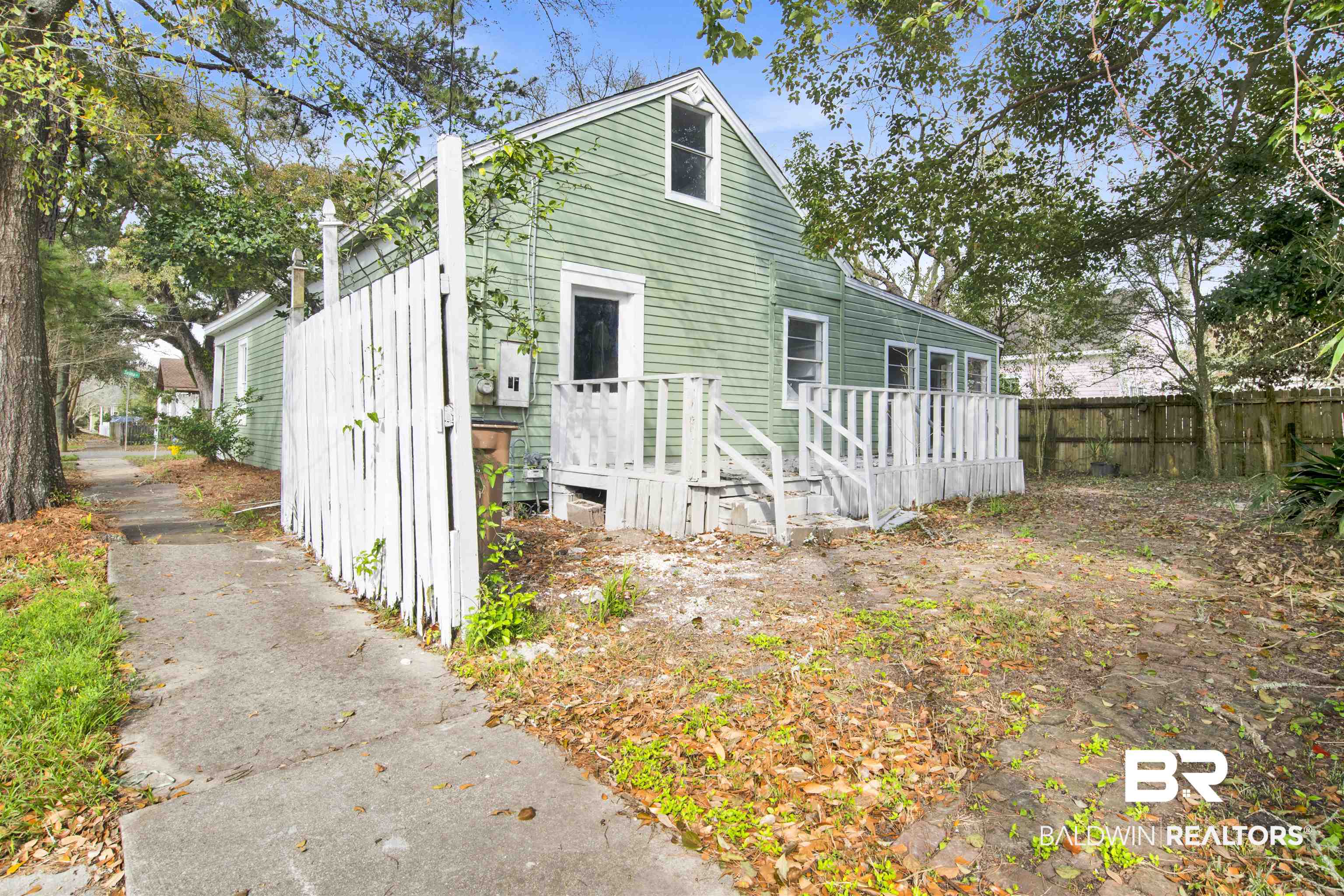 1063 Selma Street Mobile, AL 36604 - Photo 28 of 32 Back of house