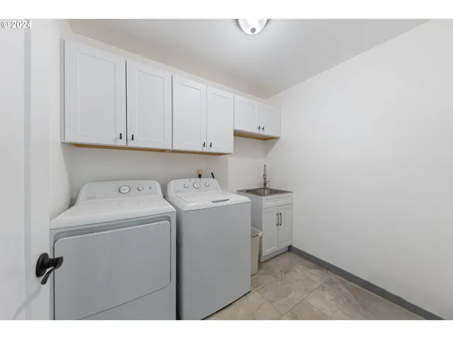 $825,000 | 7300 Valley View Drive, Pacific City, OR 97135