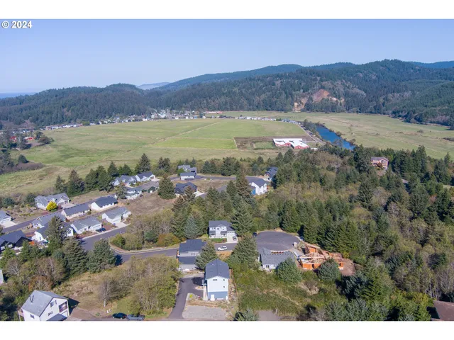$825,000 | 7300 Valley View Drive, Pacific City, OR 97135