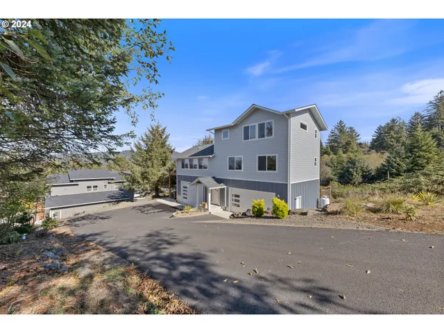 $825,000 | 7300 Valley View Drive, Pacific City, OR 97135
