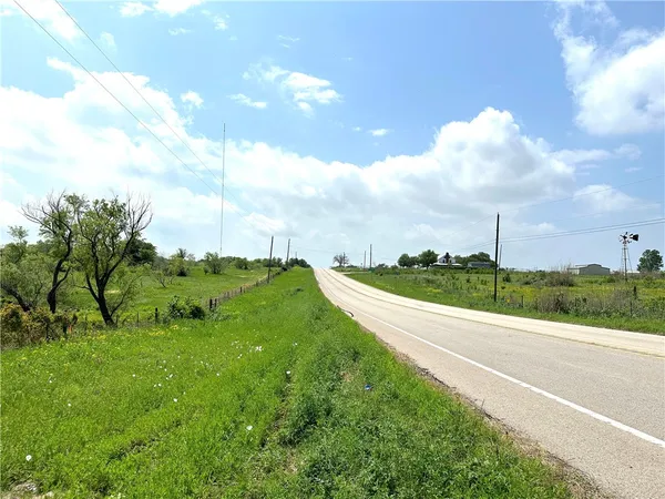 $205,350 | 6 Tower Drive, Moody, TX 76557