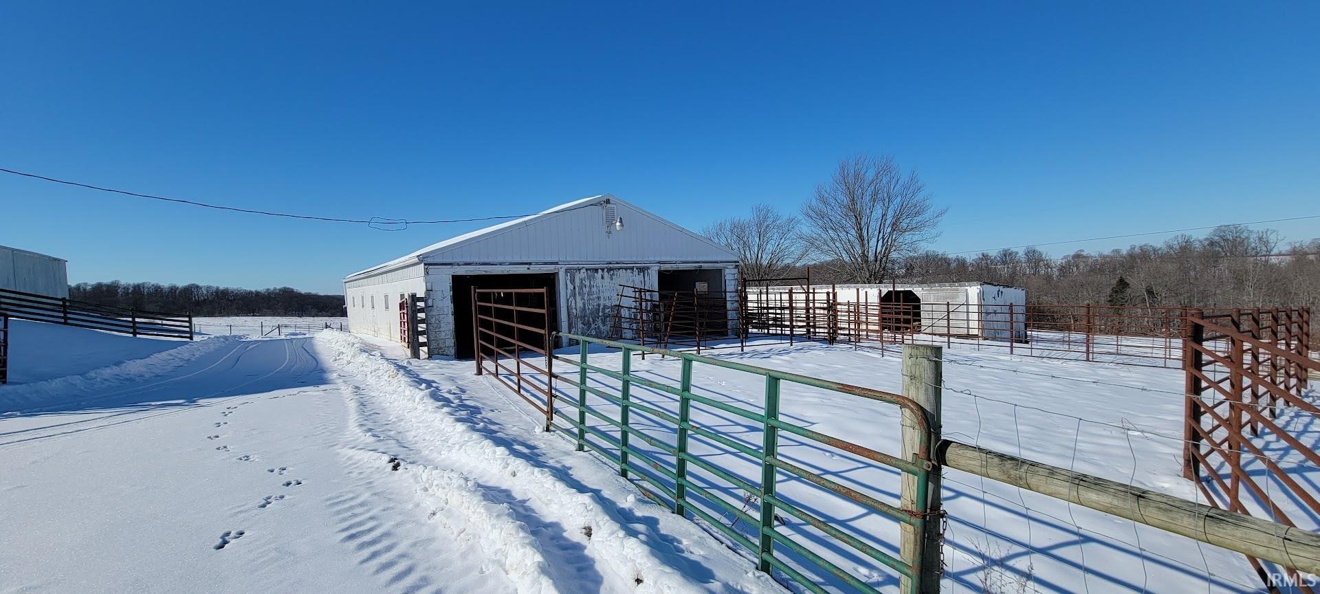 808 Ozee Farm Road Bedford, IN 47421 - Photo 21 of 35