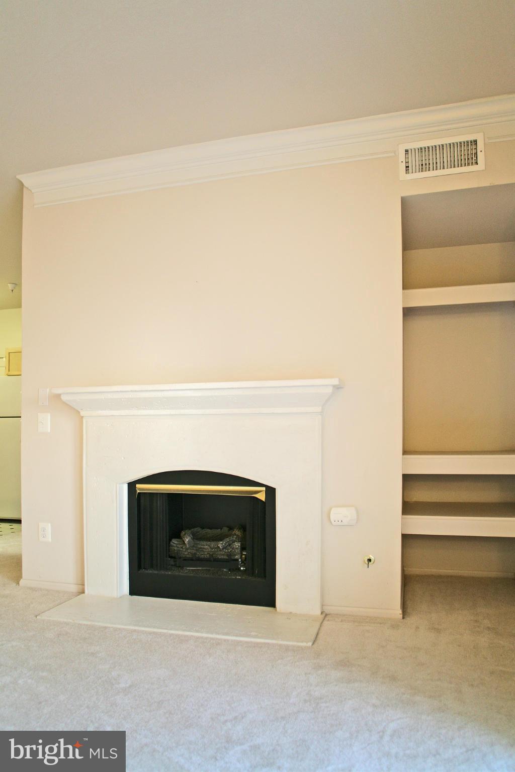 1570 Spring Gate Dr., Unit 7205 McLean, VA 22102 - Photo 10 of 22 Living Room