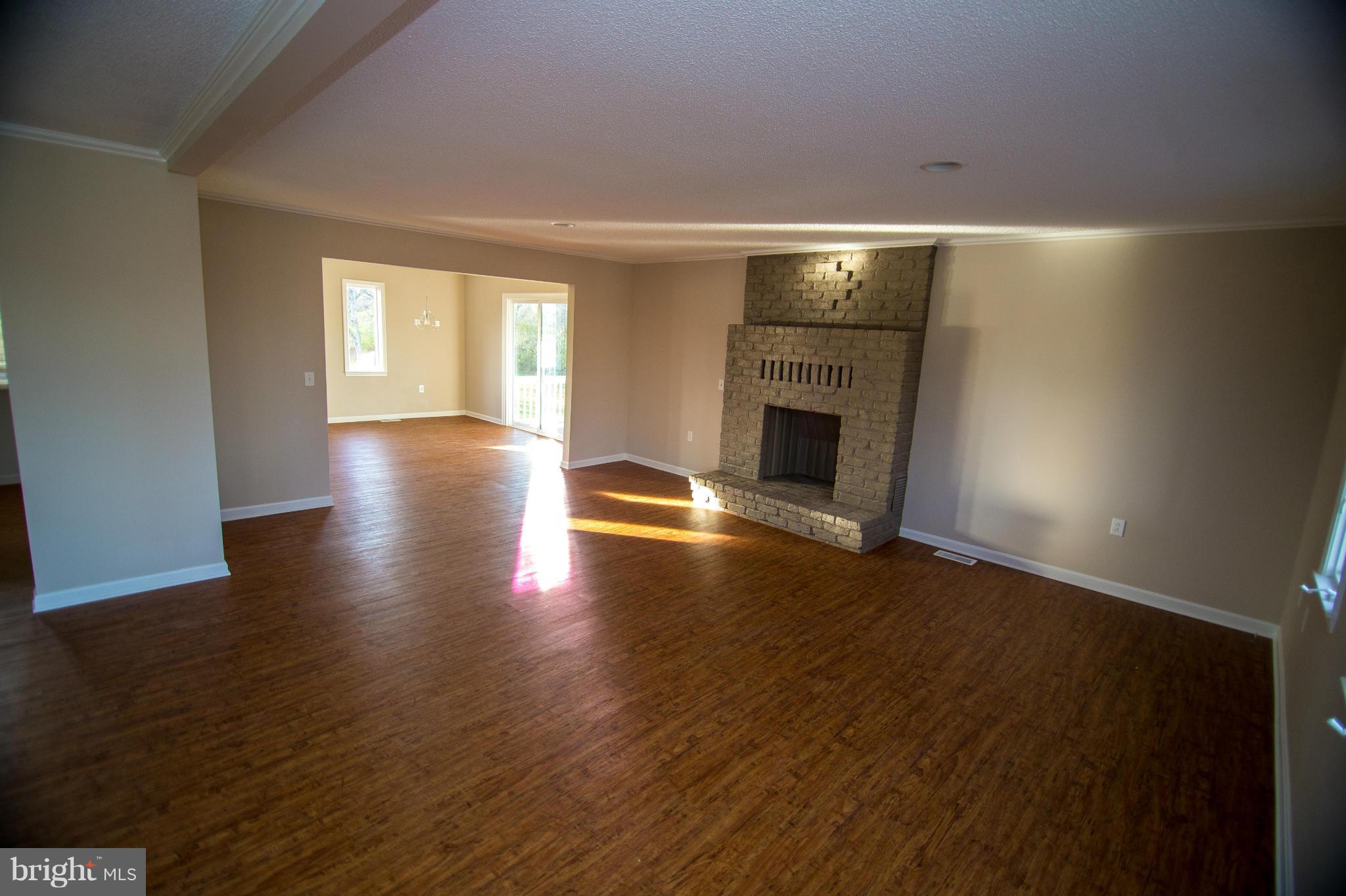 1413 Co Rte 1/5 Falling Waters, WV 25419 - Photo 7 of 25 Family Room