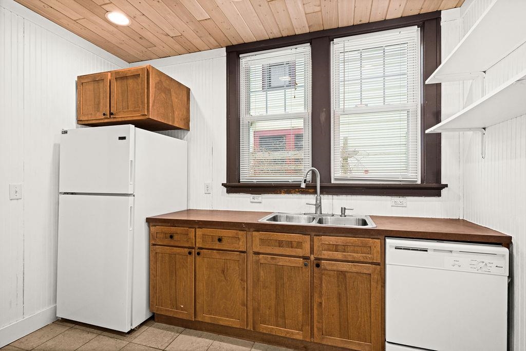 4124 McCulloch Street Duluth, MN 55804 - Photo 7 of 28