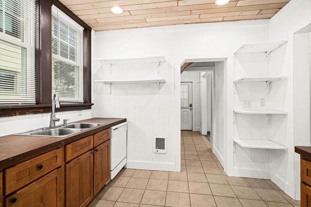 4124 McCulloch Street Duluth, MN 55804 - Photo 8 of 28